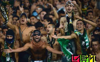 2013年世俱杯摩洛哥球迷疯狂震惊记者 超3万人嘘声头晕目眩