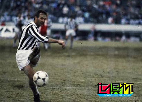 1985年12月8号意大利尤文图斯4:2（点球）击败阿根廷青年人-第4张图片-世俱杯