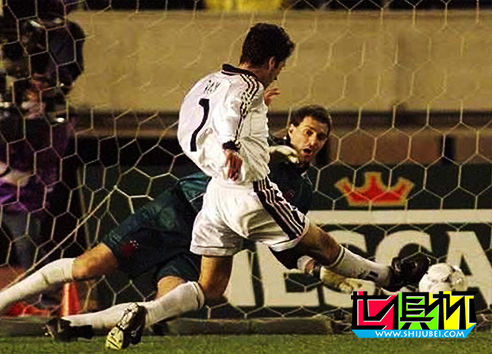 1998年12月1日西班牙皇家马德里队2:1战胜巴西瓦斯科达伽马队-第3张图片-世俱杯