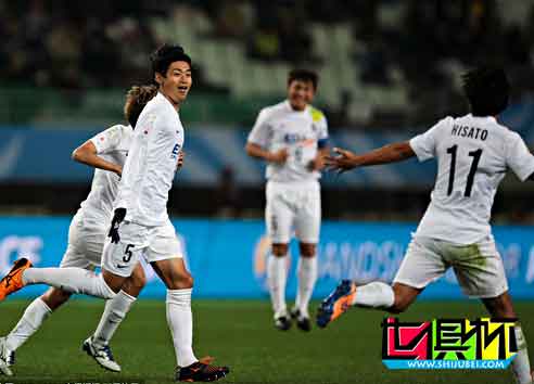 2015世俱杯：广岛三箭3-0非洲冠军 半决赛将对阵河床