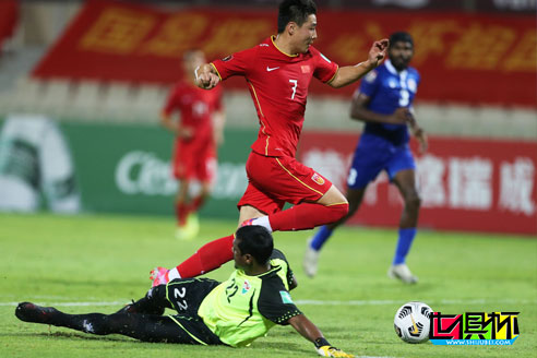 世预赛中国队5-0大胜马尔代夫，国足拿到3分基本晋级12强赛