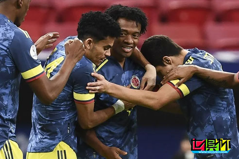 哥伦比亚3-2绝杀秘鲁

，拿到本届美洲杯第3名