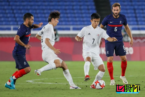 东京奥运会日本队4-0战胜法国队，男足8强全部产生