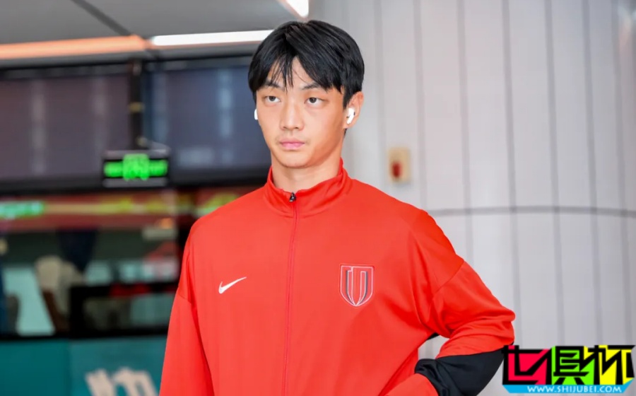 杨明洋 完成会籍转换，国足 中场有望再迎新人-第1张图片-世俱杯