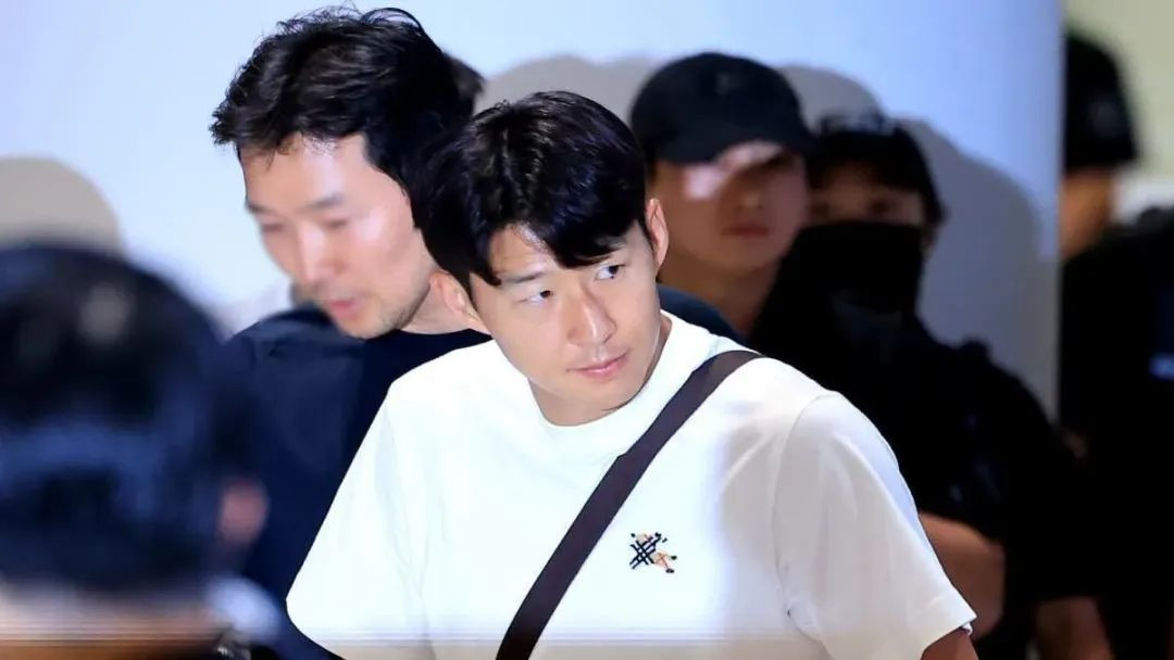 “免兵役”争议+国家队内讧,韩国足球的“丑闻年”还没结束-第5张图片-世俱杯 “免兵役”争议+国家队内讧,韩国足球的“丑闻年”还没结束-第5张图片-世俱杯