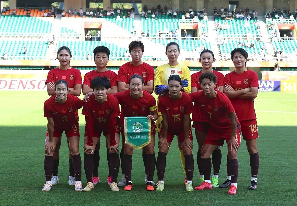 FIFA更新世界排名：中国女足下降两位并被韩国反超，排世界第18、亚洲第5-第1张图片-世俱杯